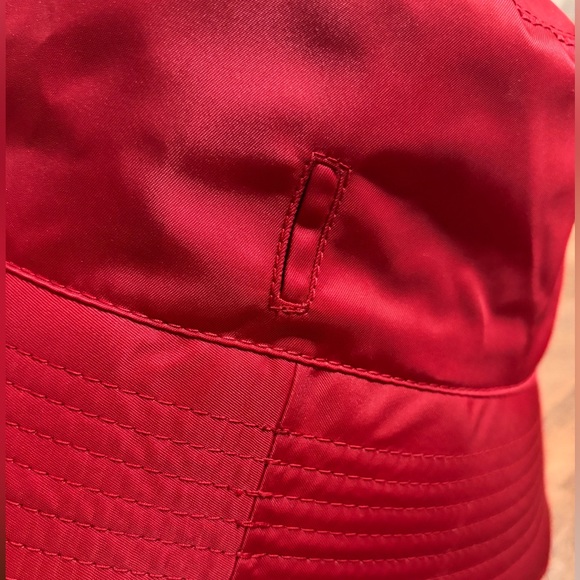 100% authentic Prada fisherman bucket hat - Picture 3 of 7